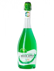 La Vida en Colores Green Apple es un cóctel a base de vino elaborado con uva Moscatel de Alexandría, con esencias y aromas naturales.